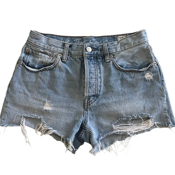 We The Free Juniors Distressed Button Fly Jean Shorts Size 27 - Picture 1 of 11